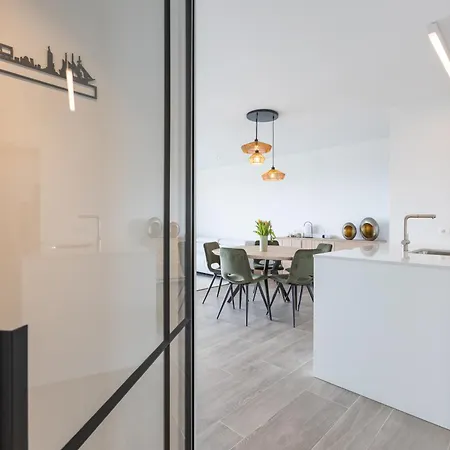 Lecomte - Waves At Sea 56 Apartment *