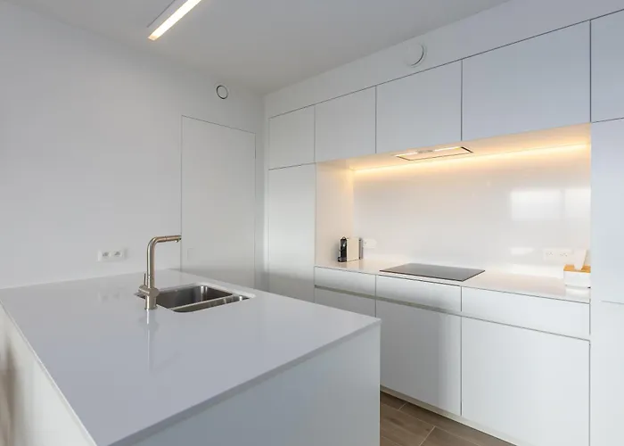 Lecomte - Waves At Sea 56 Appartement